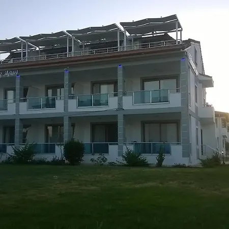 Apartament Palmaris *